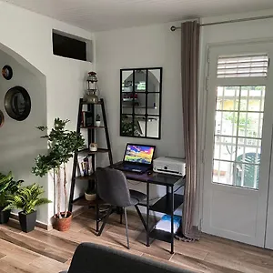 https://villa-dlia.comcaribbean.com