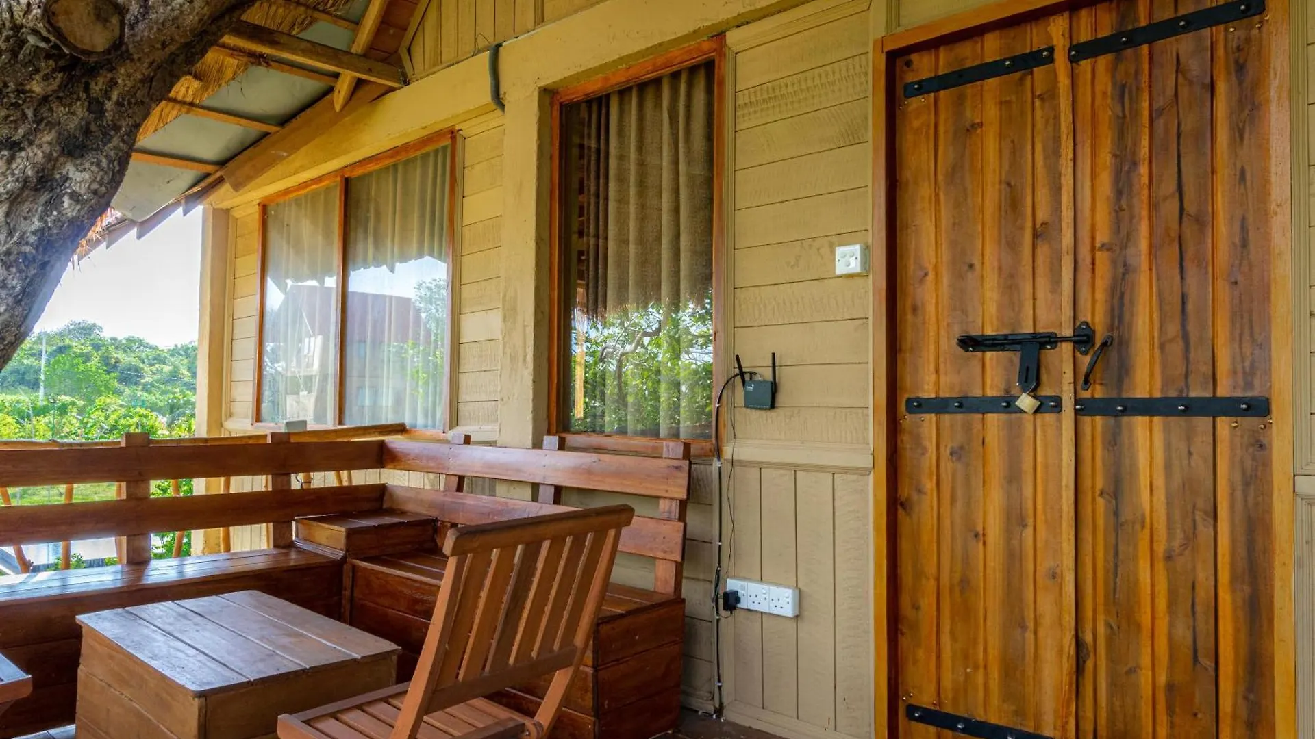 Rock Shade Chalet- Sigiriya